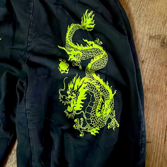 Shein XL dragon print sweatpants - Picture 2 of 4